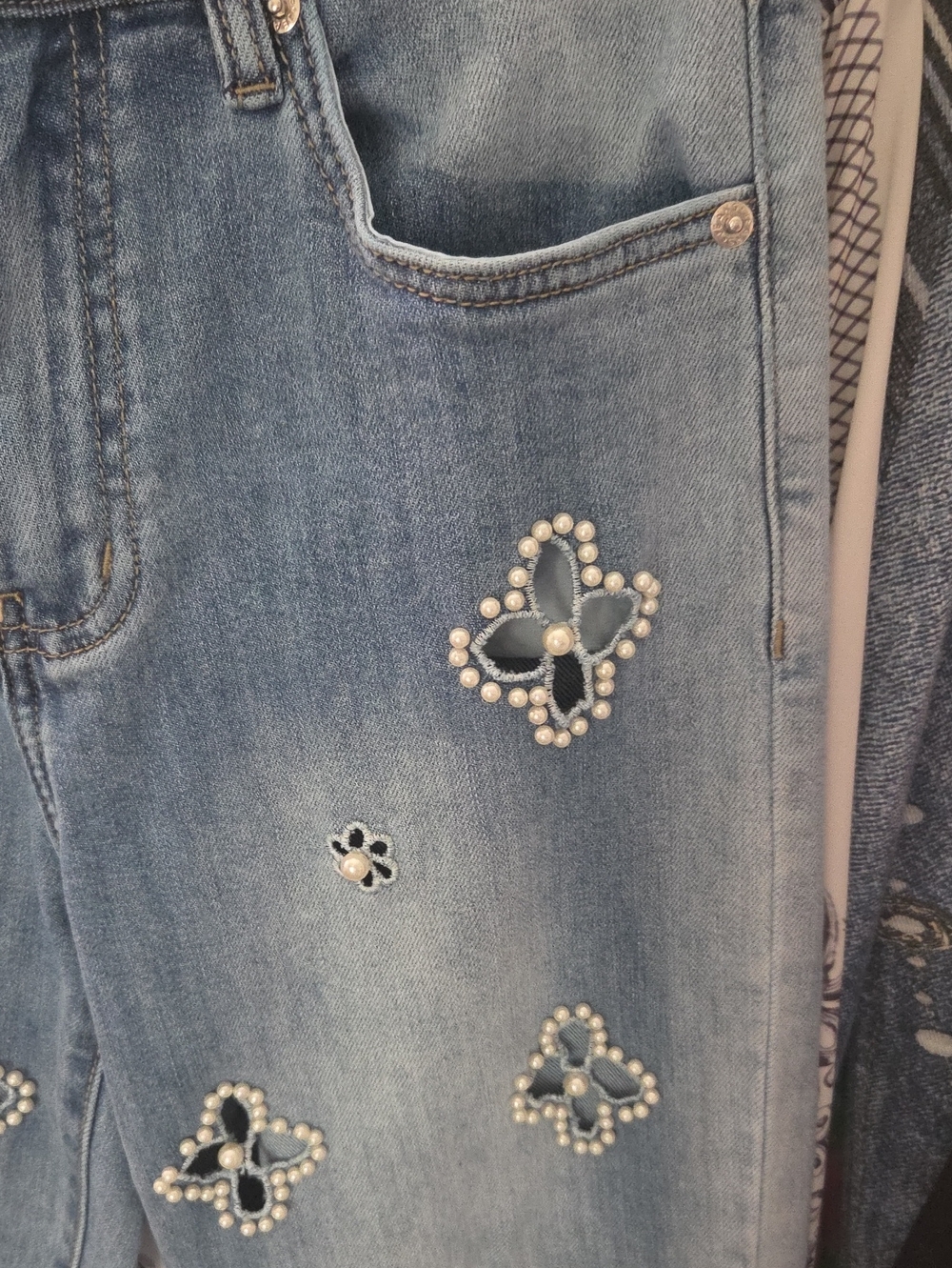 Embellished Light Blue Wide-Leg Jeans by Jewelly With Flower and Pearl Detail. - Picture 11 of 11